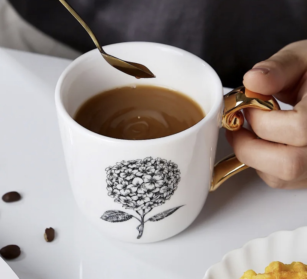 Ensemble tasses pour dejeuner