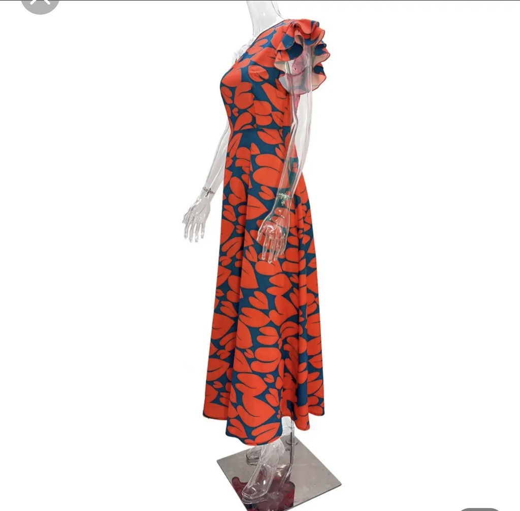 Robe sexy très classe avec des motif fleur et un design époustouflant 