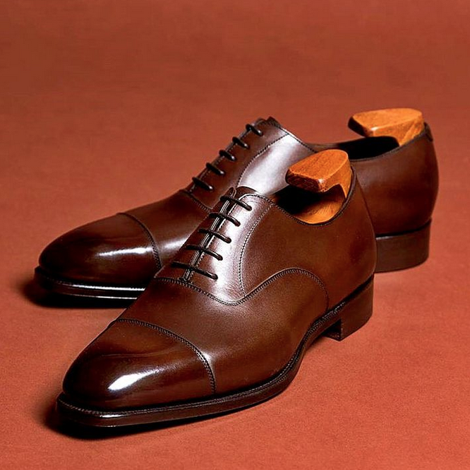 Chaussure de Ville avec un design classique très élégant en cuire 