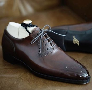 Chaussure de Ville avec un design classique très élégant en cuire 