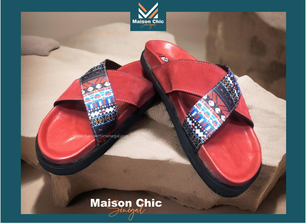 Chaussure homme très chic avec un design magnifique 100% cuire couleur rouge avec motif made in senegal réaliser par un artisan senegalais pointure 43 / 44